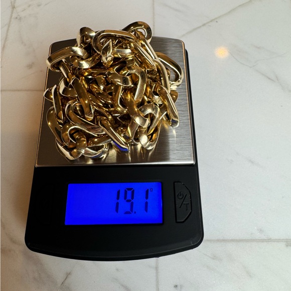 14K Yellow Gold Hardware Necklace  18” - Picture 4 of 9